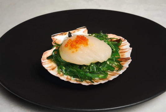 Half Shell Scallop with Seaweed / Each